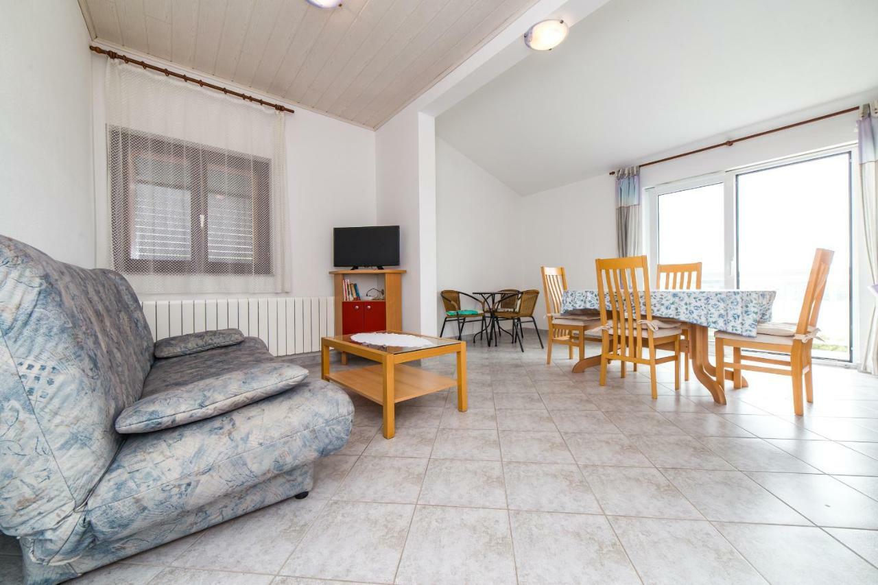 Apartments Rose Трогир Екстериор снимка