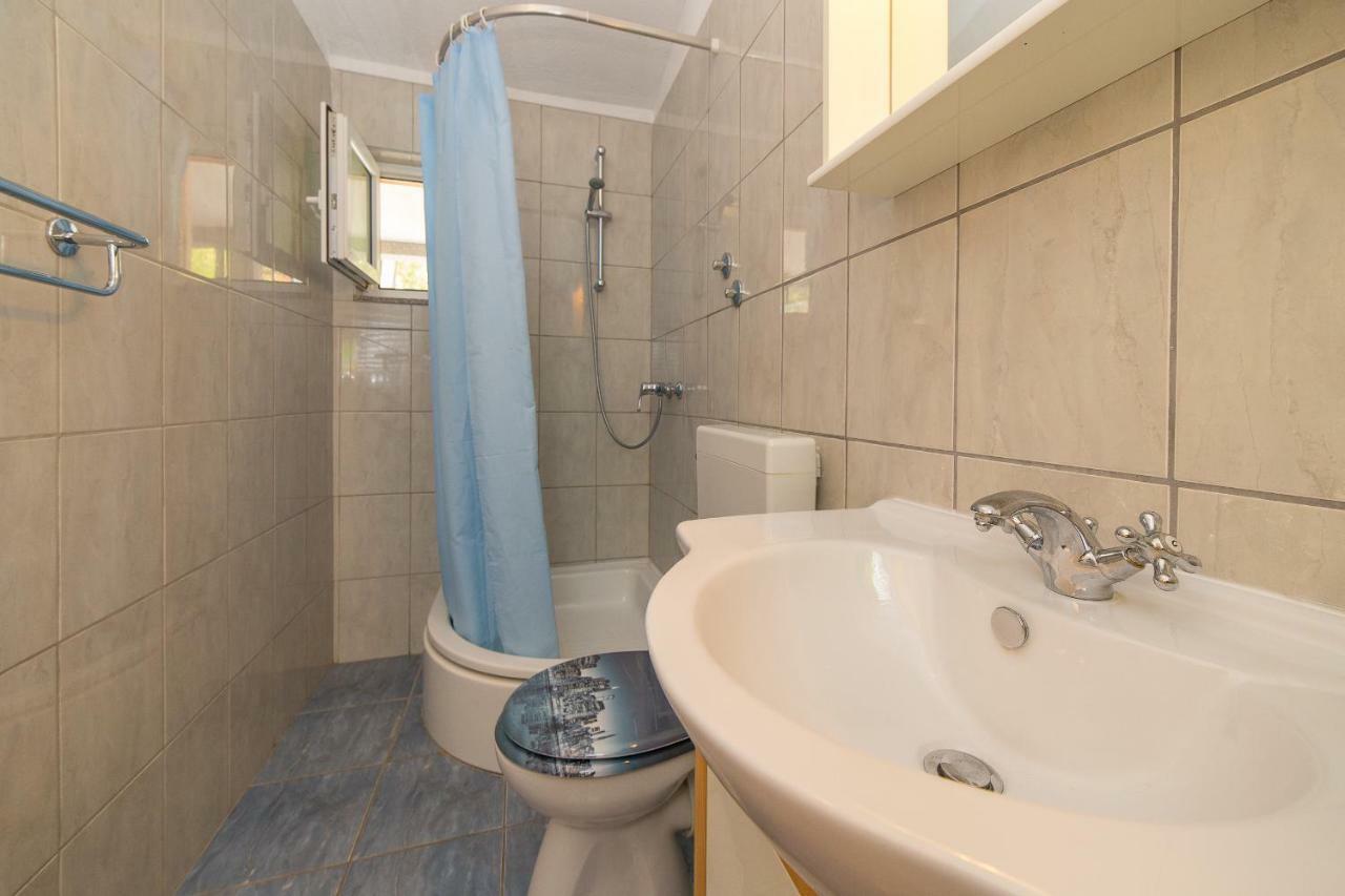 Apartments Rose Трогир Екстериор снимка
