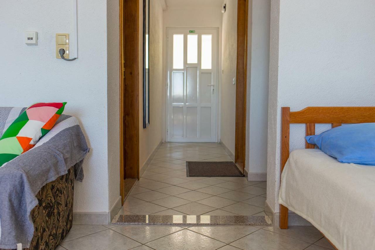 Apartments Rose Трогир Екстериор снимка